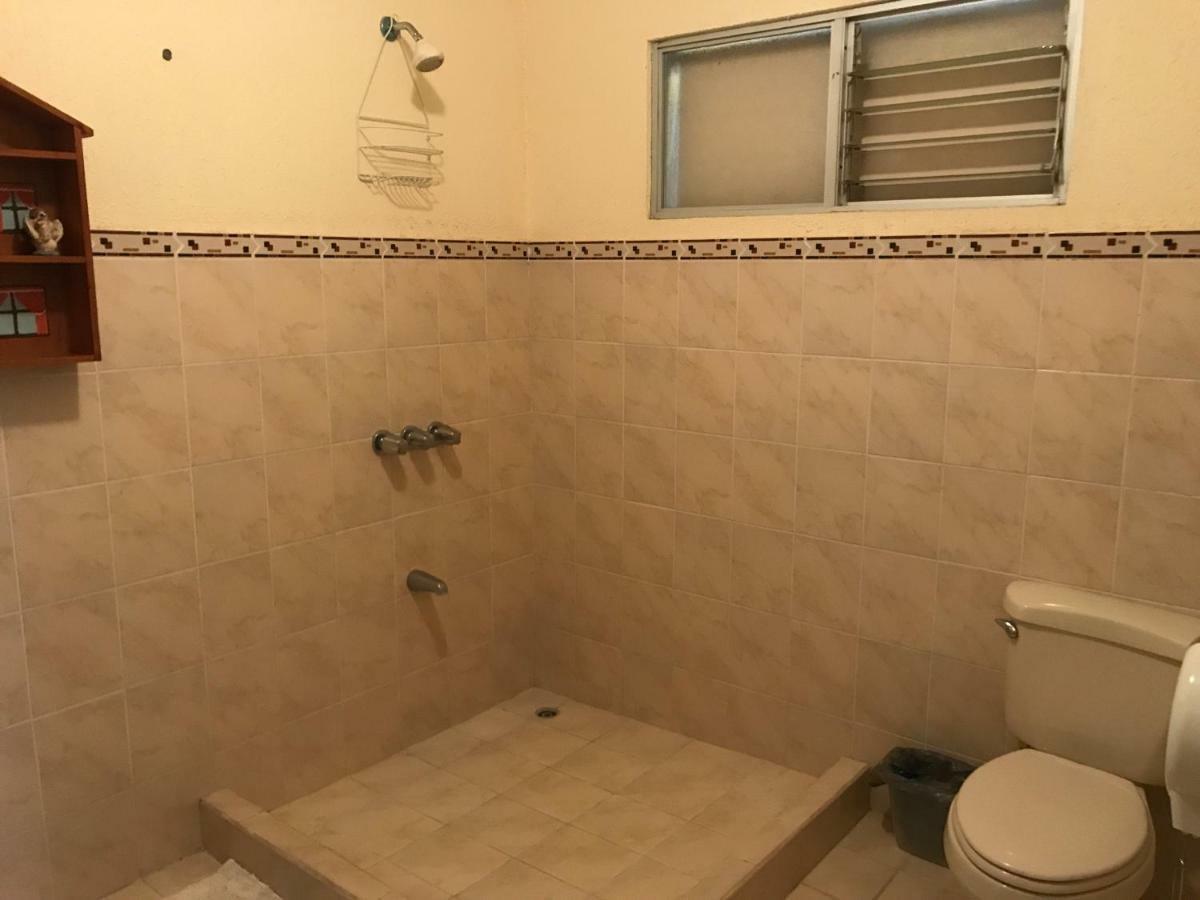 Casa Del Suizo Bed & Breakfast Desamparados  Bagian luar foto